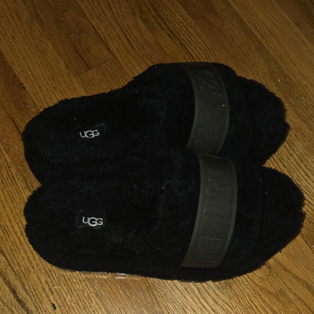 UGG Black Cozy Fleece Slides